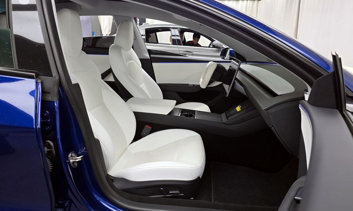 Tesla Model 3 2024