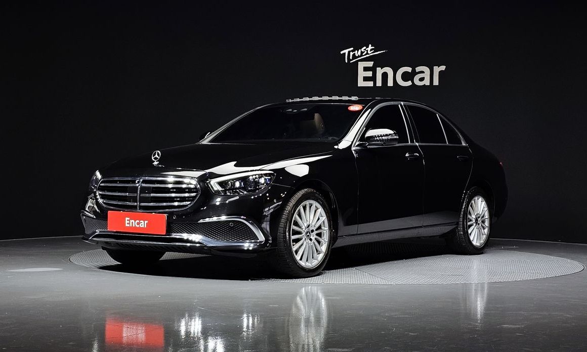 Mercedes-Benz E-Class 2021