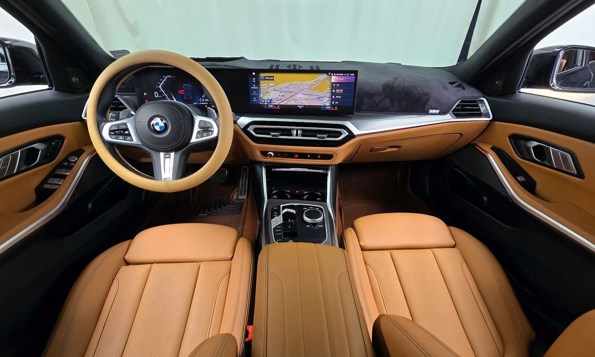 BMW 3-Series 2023