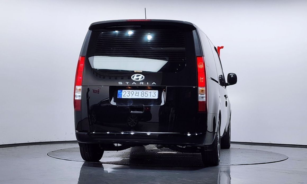Hyundai Staria 2025