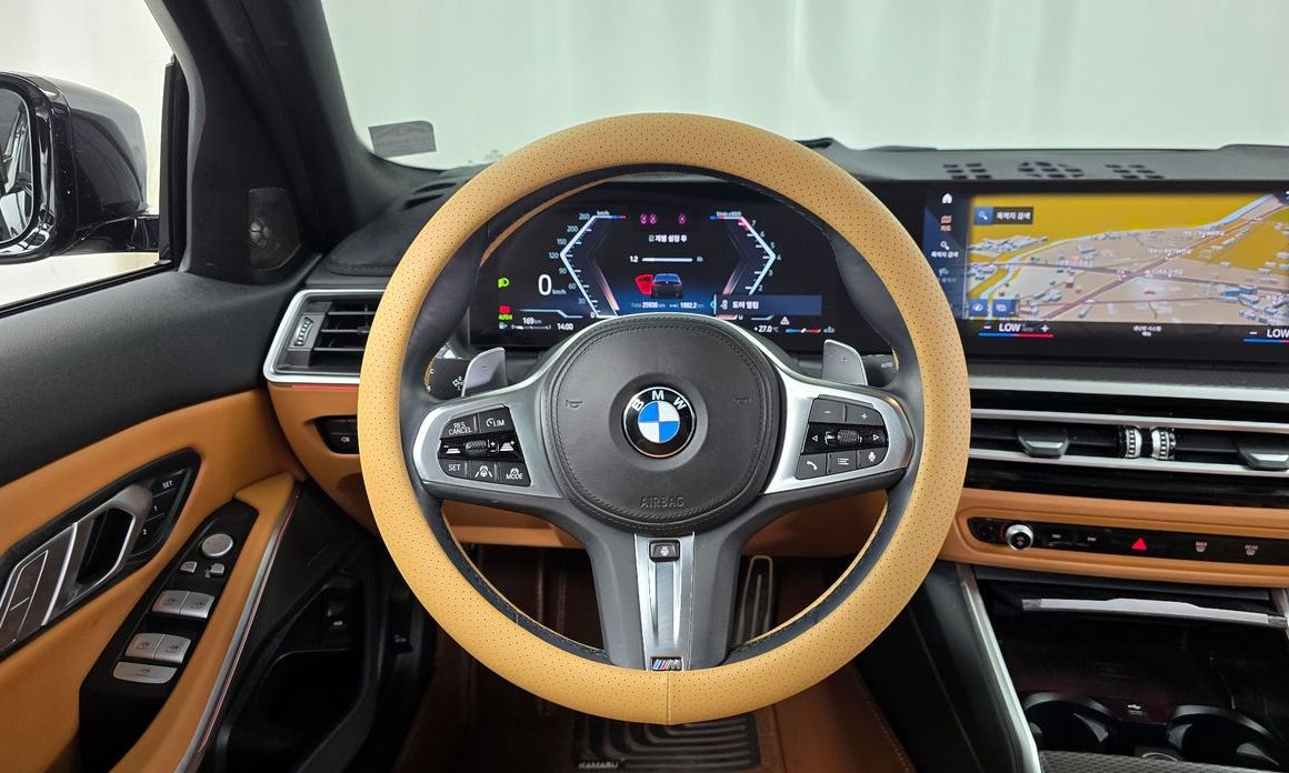 BMW 3-Series 2023