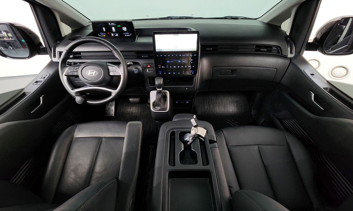 Hyundai Staria 2025