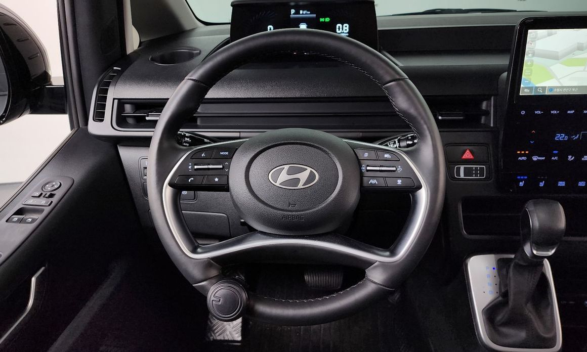Hyundai Staria 2025