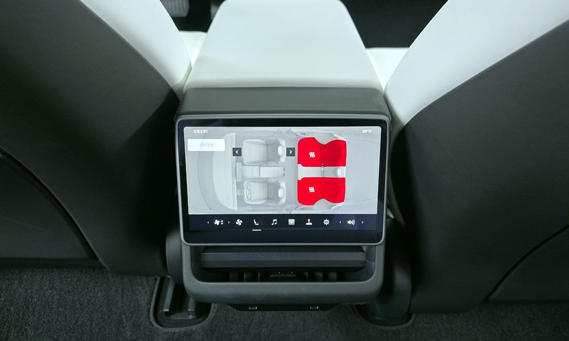 Tesla Model 3 2024