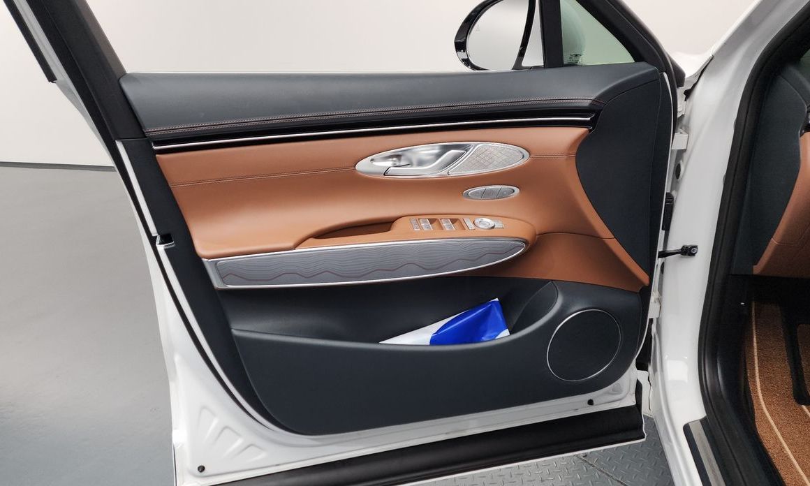Genesis GV70 2023