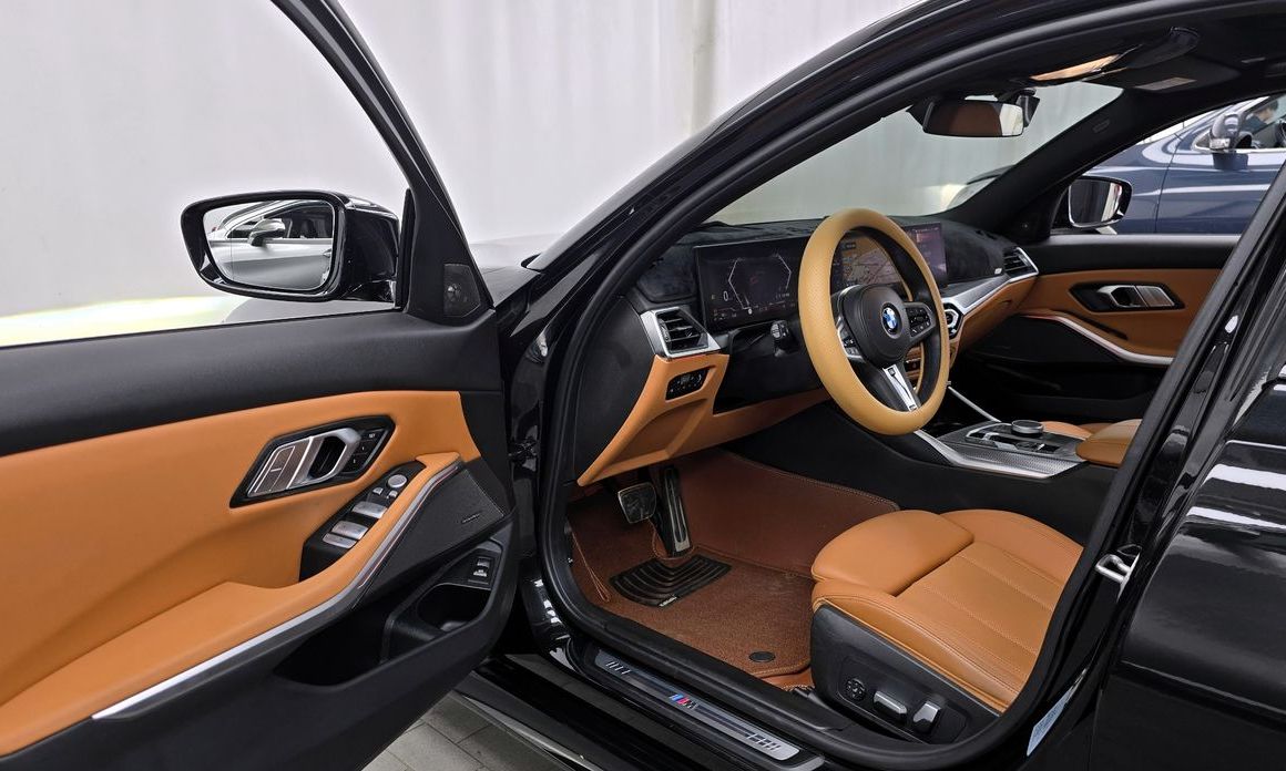 BMW 3-Series 2023