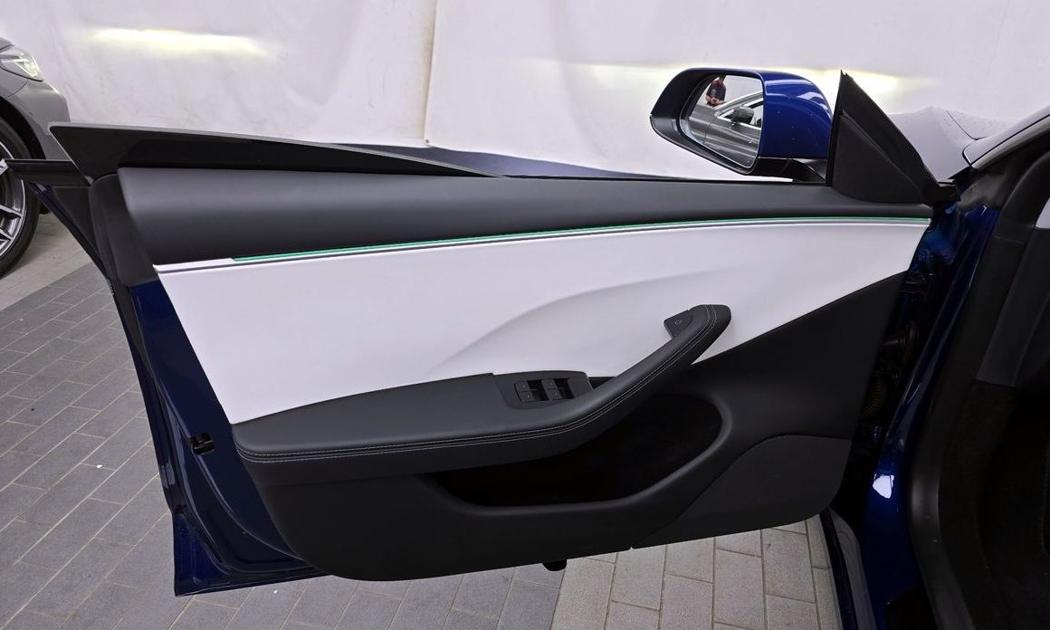 Tesla Model 3 2024