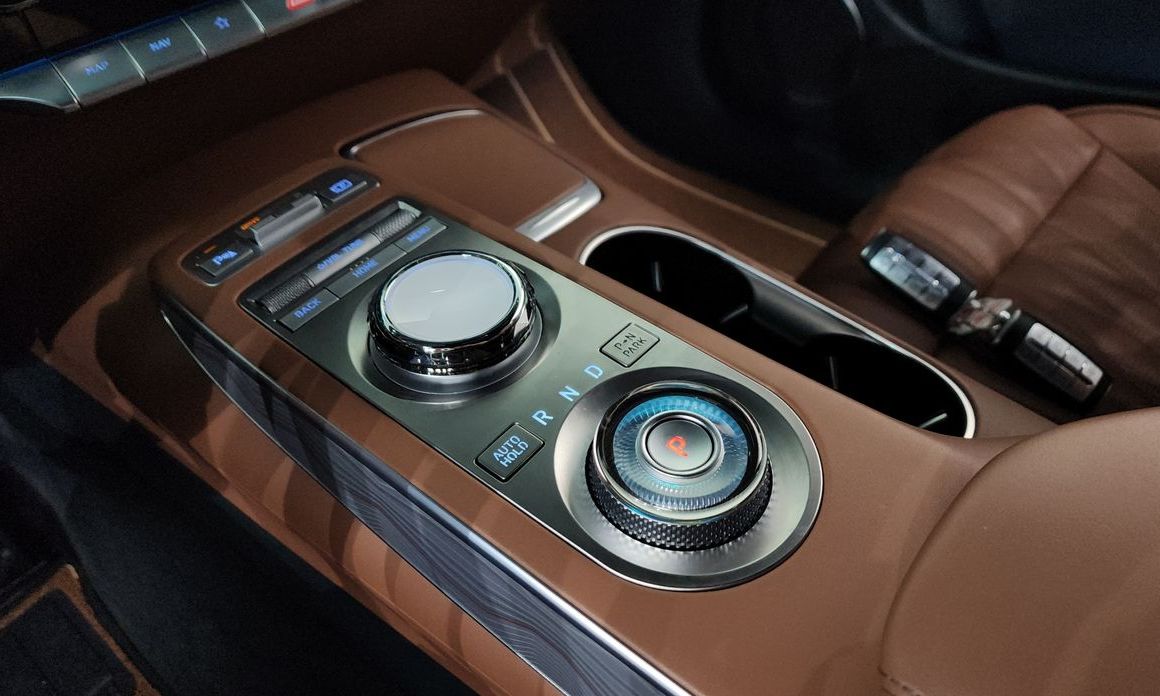 Genesis GV70 2023