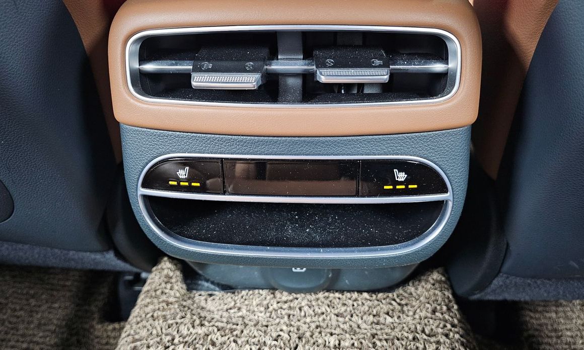 Genesis GV70 2023
