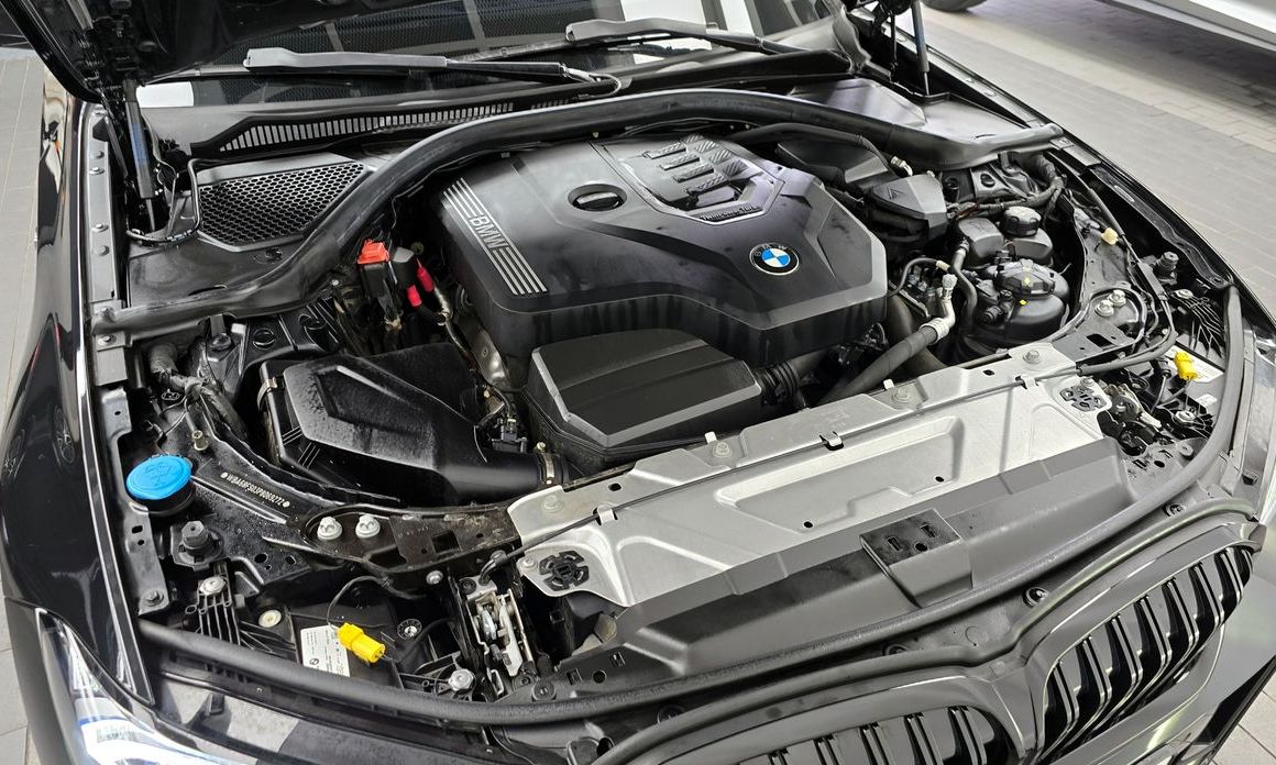 BMW 3-Series 2023