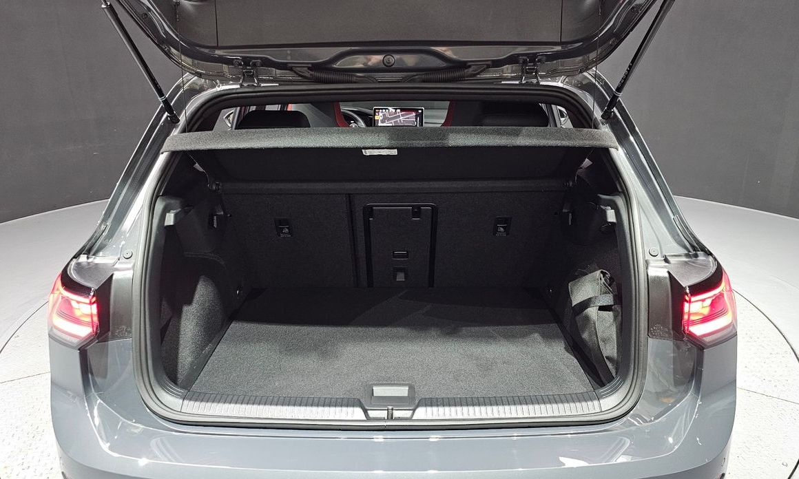 Volkswagen Golf 2025