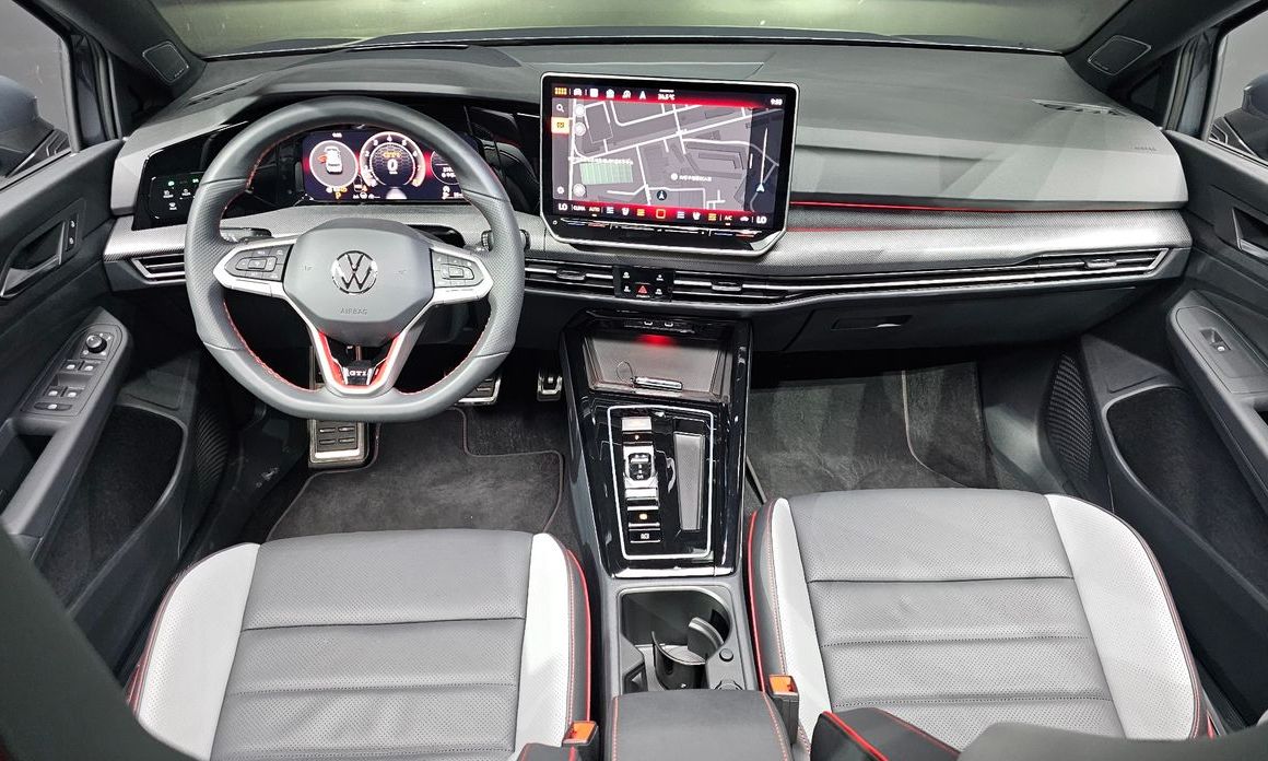Volkswagen Golf 2025