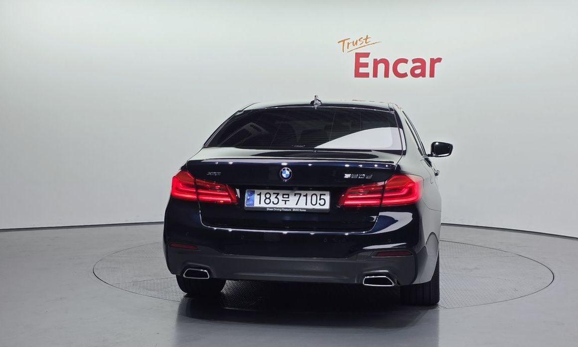 BMW 5-Series 2020