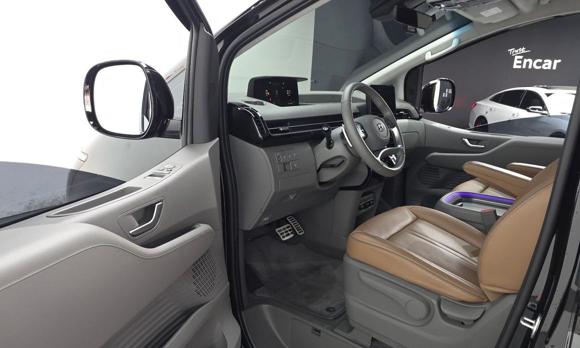Hyundai Staria 2023