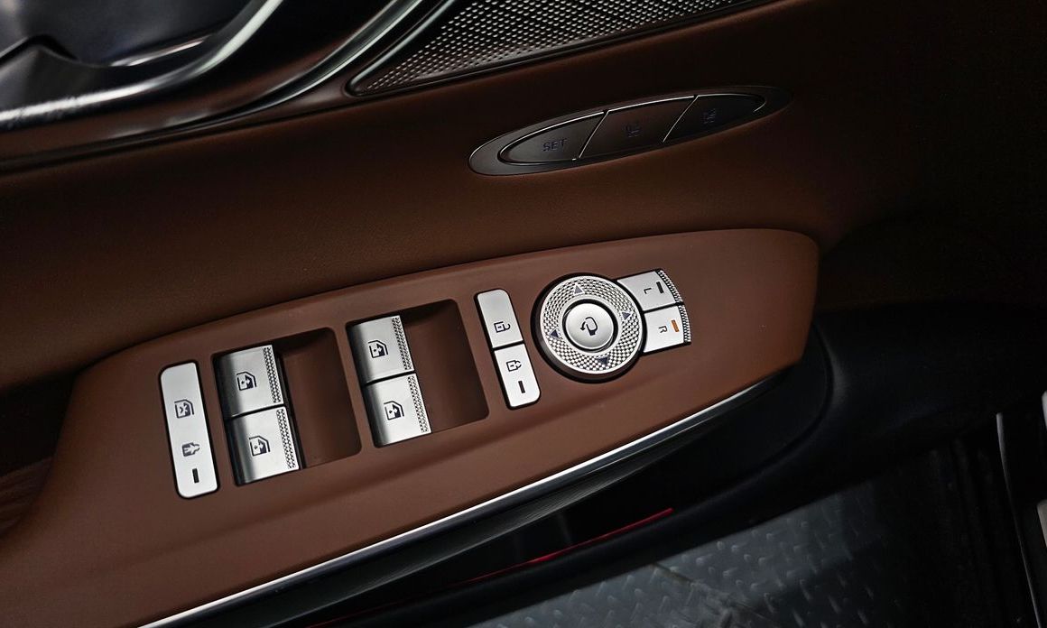 Genesis GV70 2024
