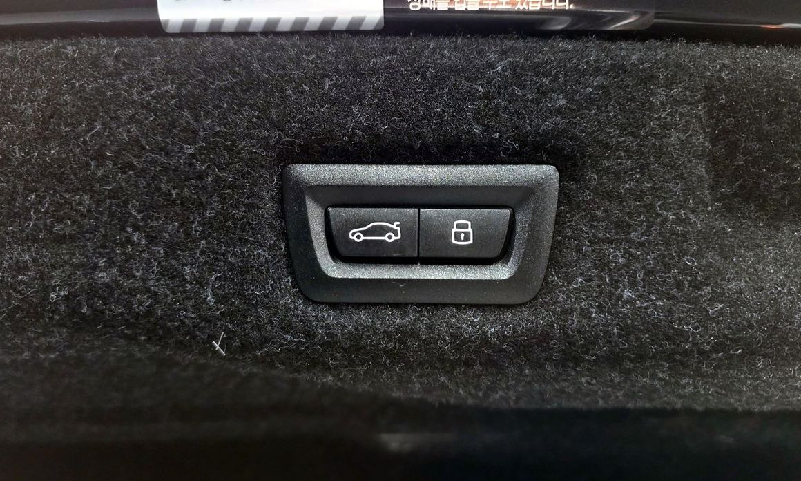 BMW 5-Series 2024