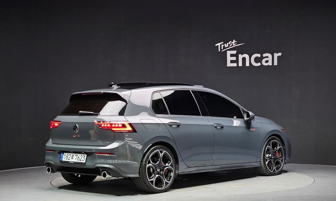 Volkswagen Golf 2025