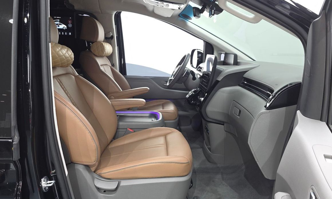 Hyundai Staria 2023