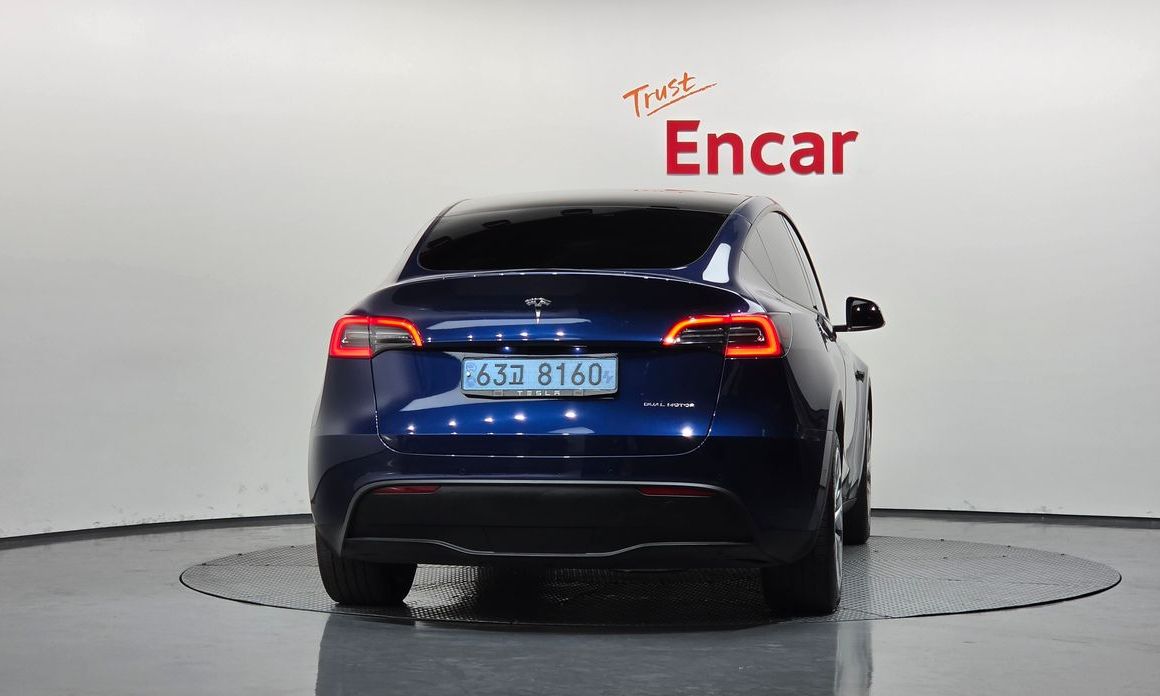 Tesla Model Y 2022