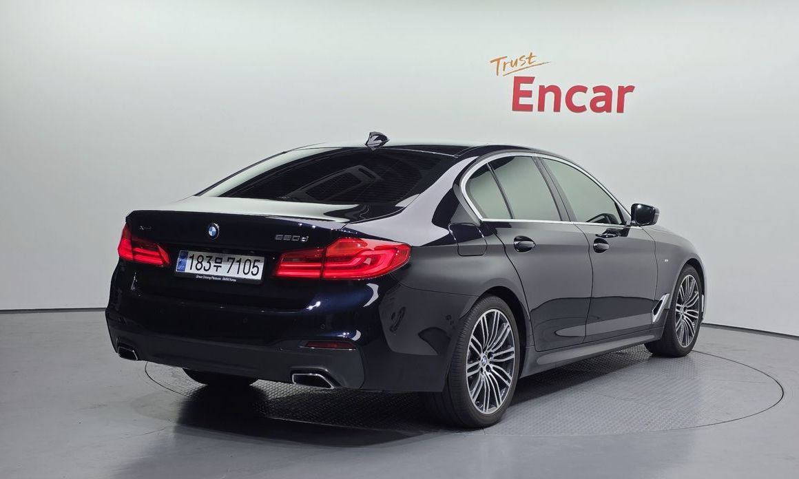 BMW 5-Series 2020