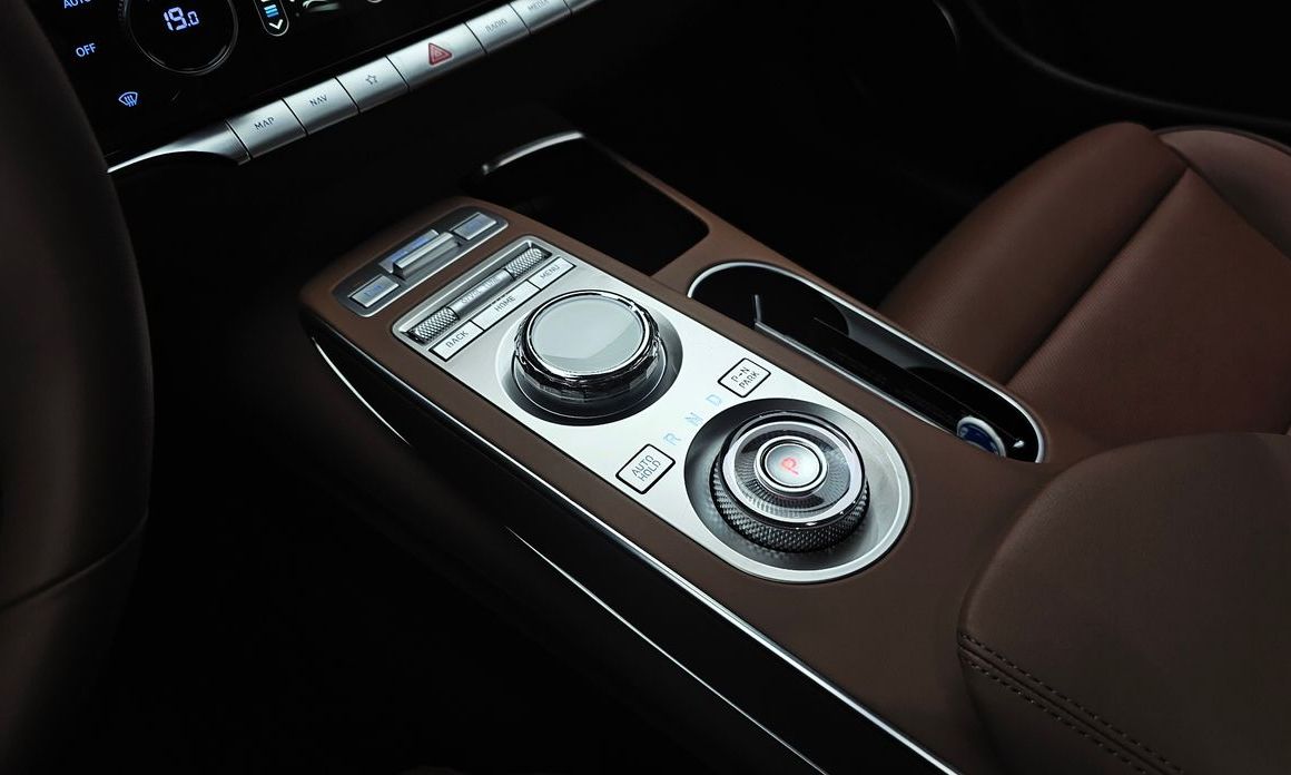 Genesis GV70 2024