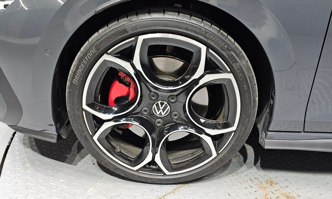 Volkswagen Golf 2025