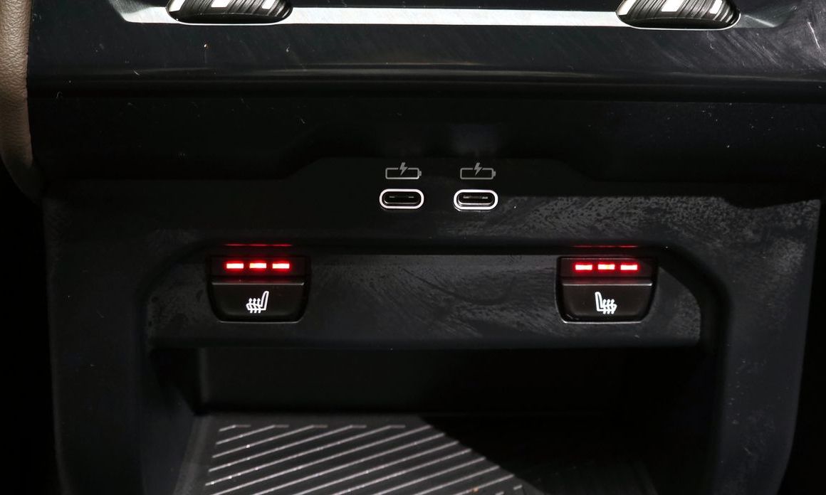 BMW 5-Series 2024