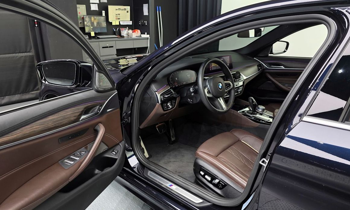 BMW 5-Series 2020