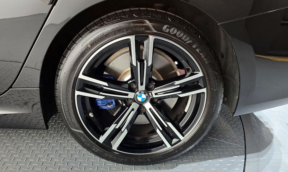 BMW 3-Series 2023