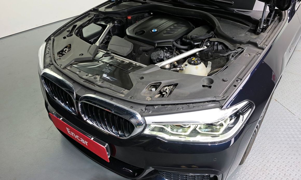 BMW 5-Series 2020