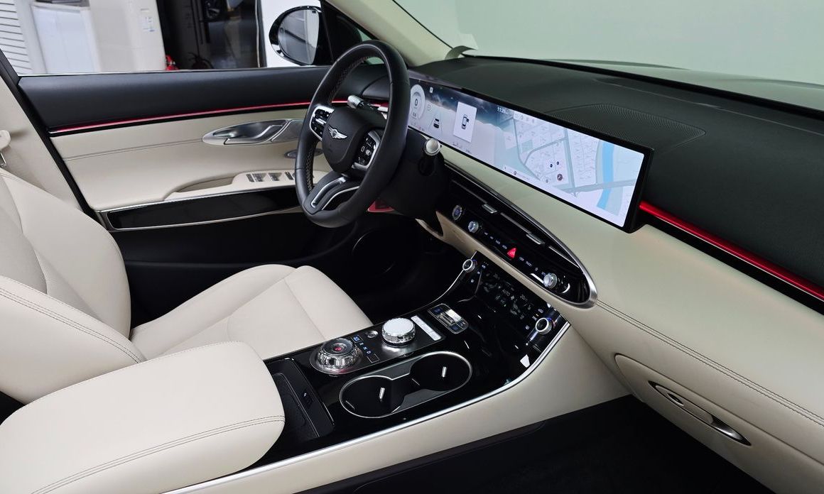 Genesis GV70 2025