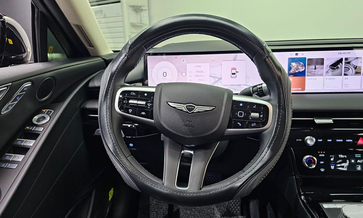 Genesis G80 2025