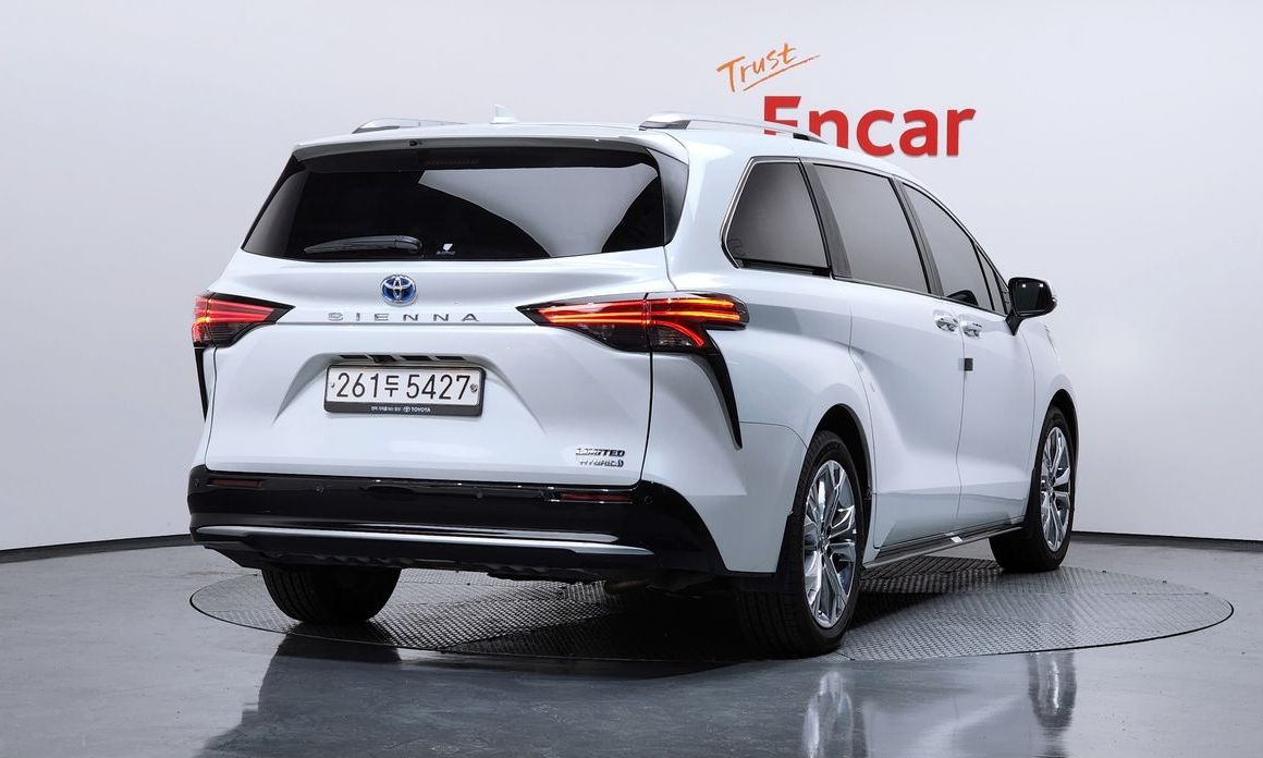 Toyota Sienna 2023