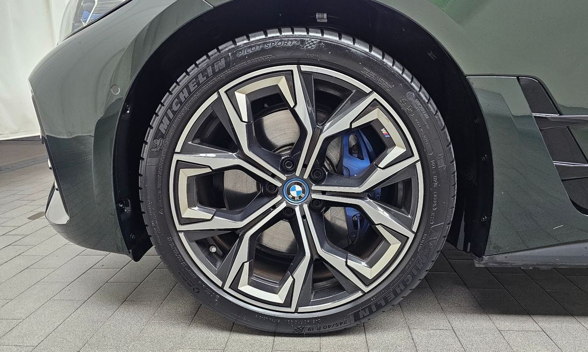 BMW i4 2022