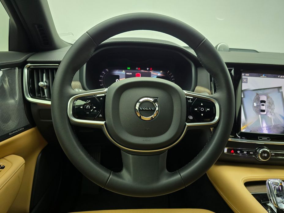 Volvo S90 2024
