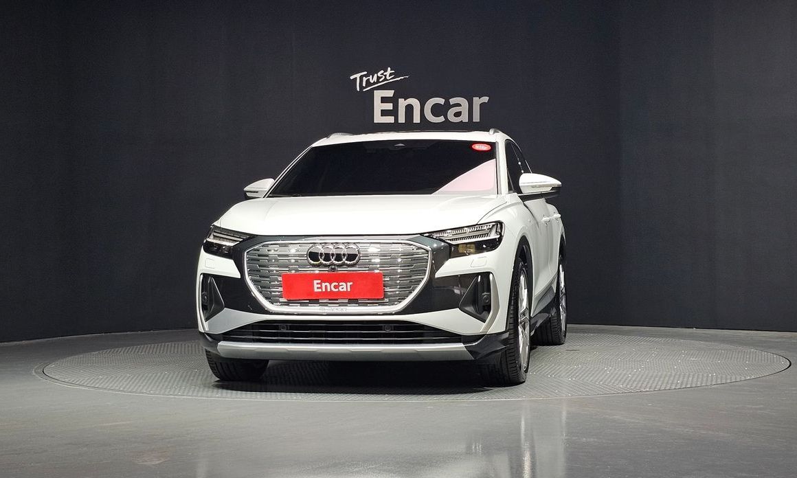 Audi Q4 e-tron 2025