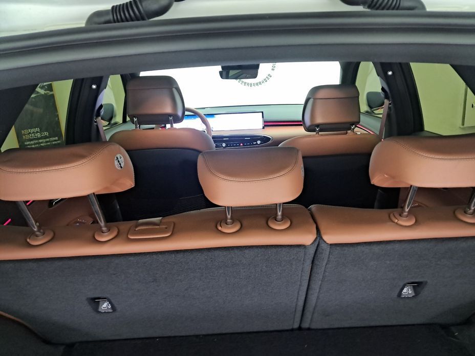Genesis GV70 2025