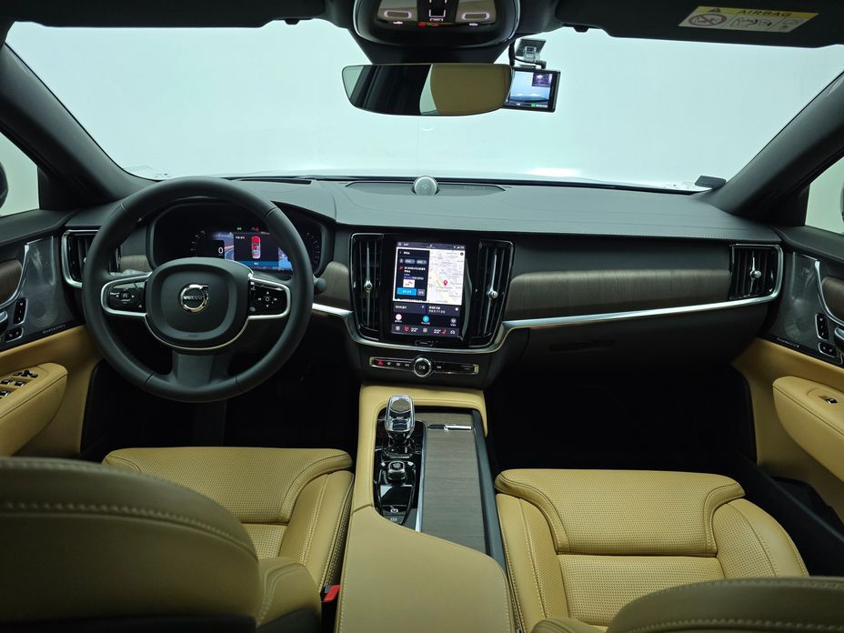 Volvo S90 2024