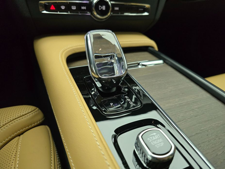 Volvo S90 2024