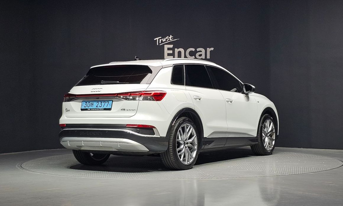 Audi Q4 e-tron 2025