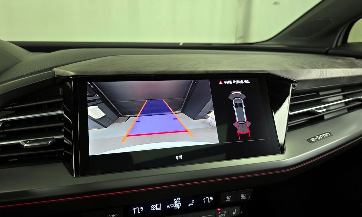 Audi Q4 e-tron 2025