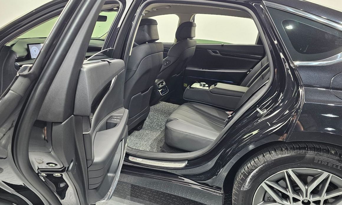 Genesis G80 2025