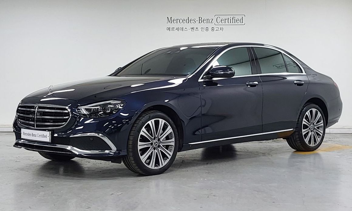 Mercedes-Benz E-Class 2023