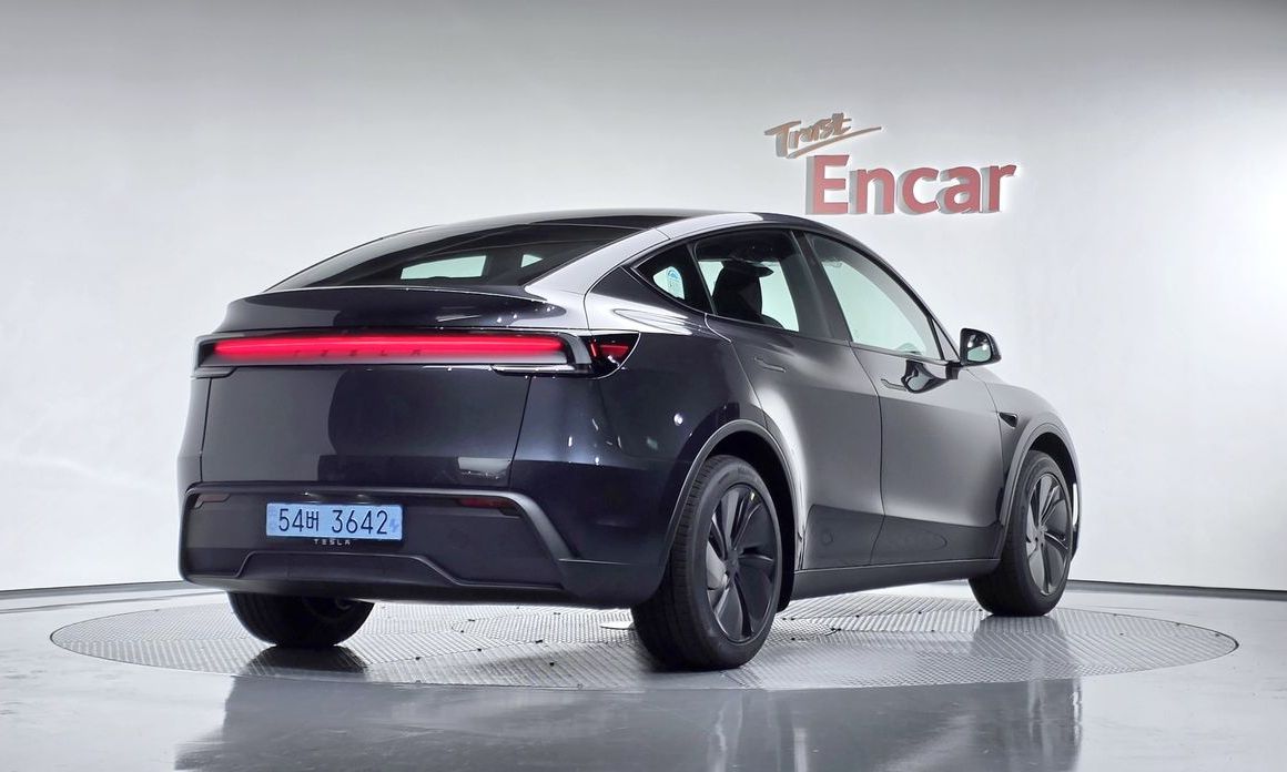 Tesla Model Y 2026