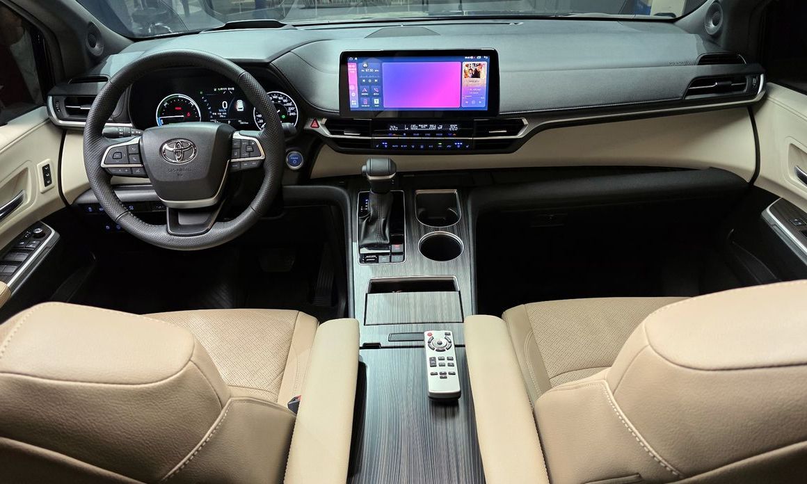 Toyota Sienna 2024
