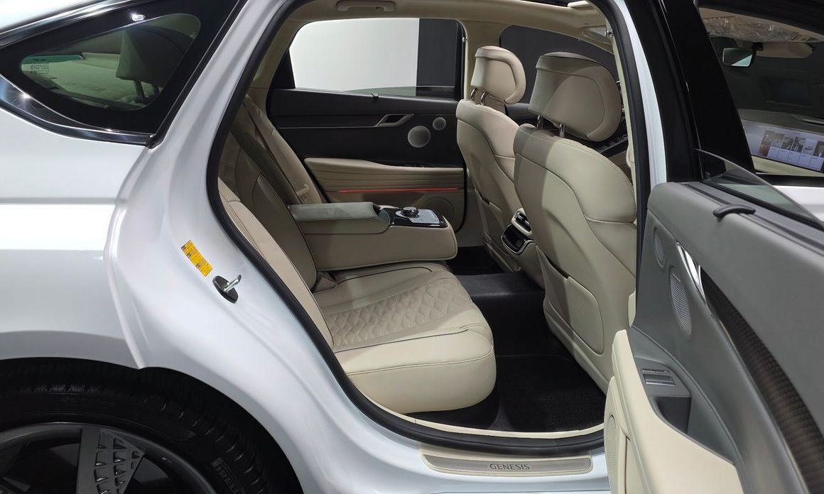 Genesis G80 2025