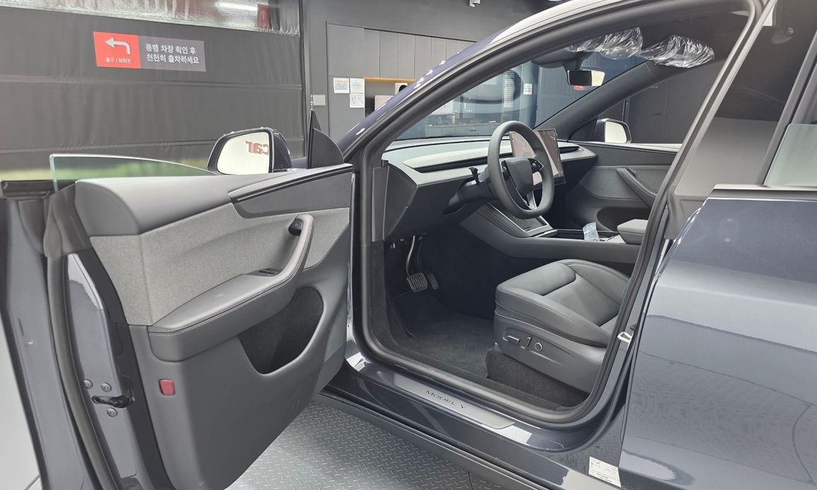 Tesla Model Y 2026