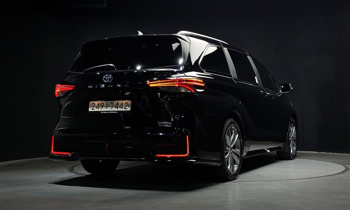 Toyota Sienna 2024