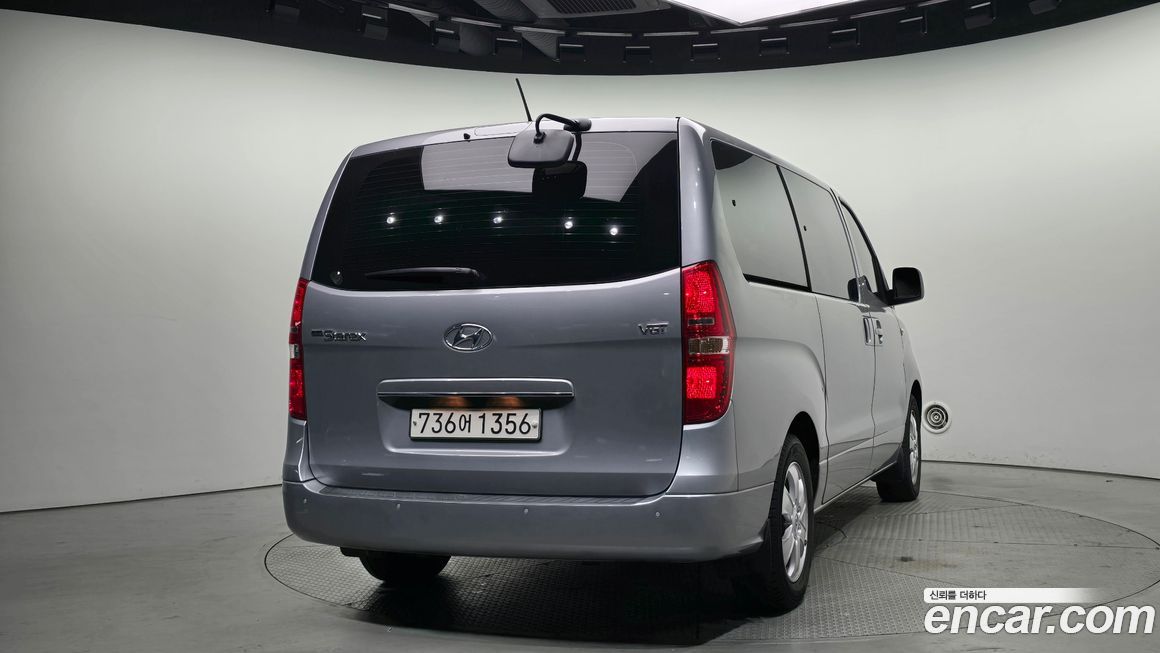 Hyundai Starex 2021