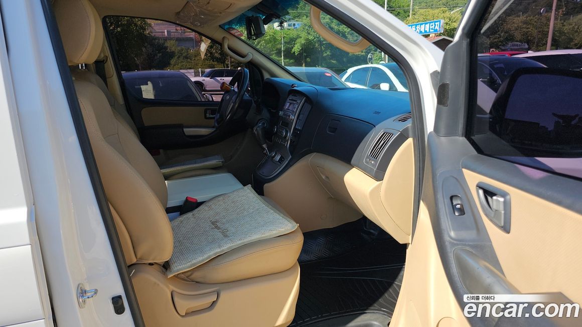 Hyundai Starex 2016